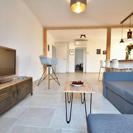 شقة Spacious Centre With 3 Bedrooms